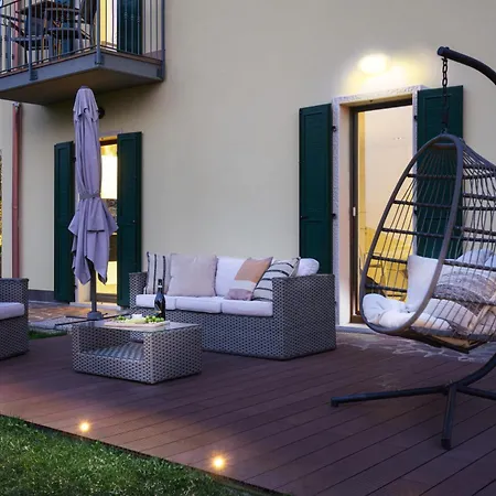 Salvatorehomes - Luxury With Private Dream Garden & Bbq - Casa Palma - A 5 Star Luxury Collection At Garda 산 제노 디 몬타냐