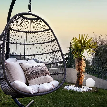 펜션 Salvatorehomes - Luxury With Private Dream Garden & Bbq - Casa Palma - A 5 Star Luxury Collection At Garda 산 제노 디 몬타냐