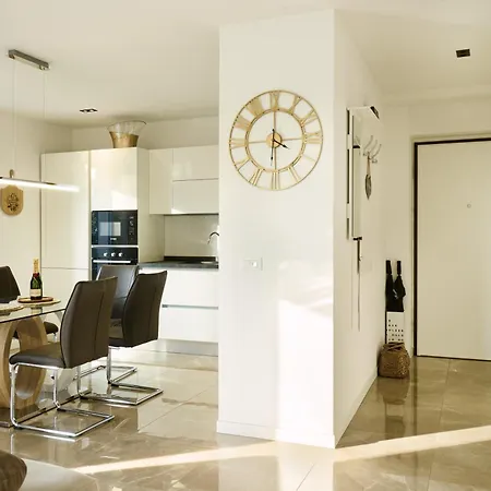 펜션 Salvatorehomes - Luxury With Private Dream Garden & Bbq - Casa Palma - A 5 Star Luxury Collection At Garda 산 제노 디 몬타냐