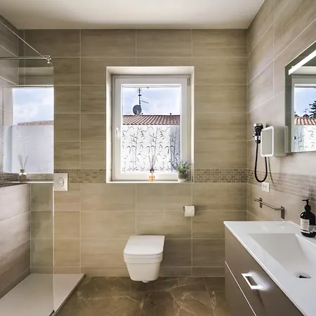 펜션 Salvatorehomes - Luxury With Private Dream Garden & Bbq - Casa Palma - A 5 Star Luxury Collection At Garda