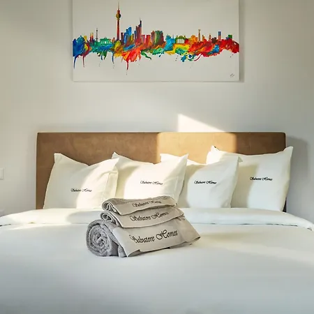 Salvatorehomes - Luxury With Private Dream Garden & Bbq - Casa Palma - A 5 Star Luxury Collection At Garda 산 제노 디 몬타냐